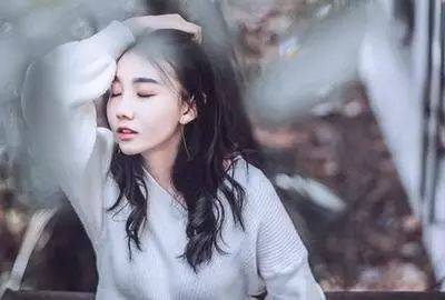 女性月经推迟的症状有哪些呢