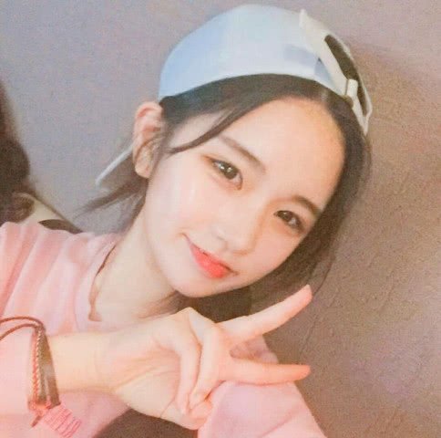 女性长时间不来月经是由什么原因导致的