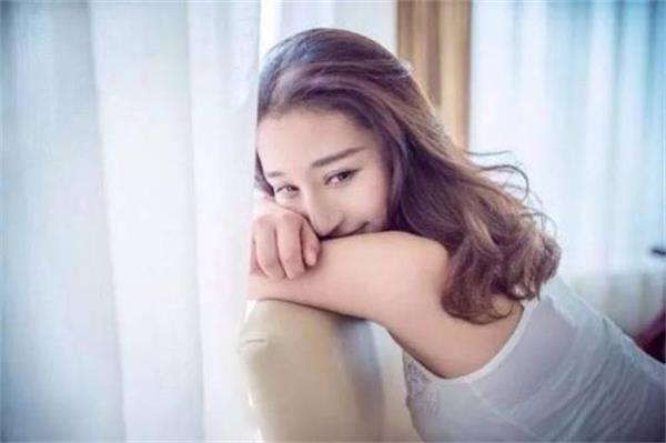 女性引产手术后白带发黄该怎么办